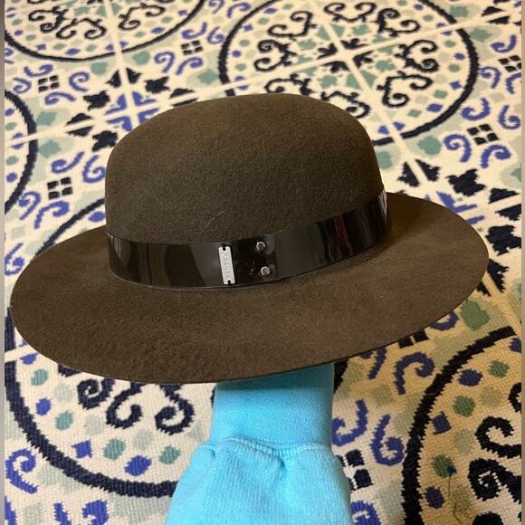 NWT Kangol Olive Green Trans Saxon Hat - Picture 2 of 3